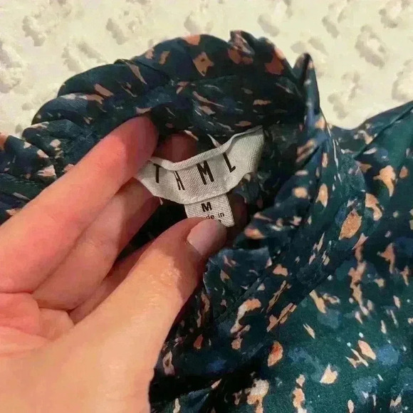 THML Lori Print Tiered Flutter Sleeve Teal Top - Picture 3 of 6